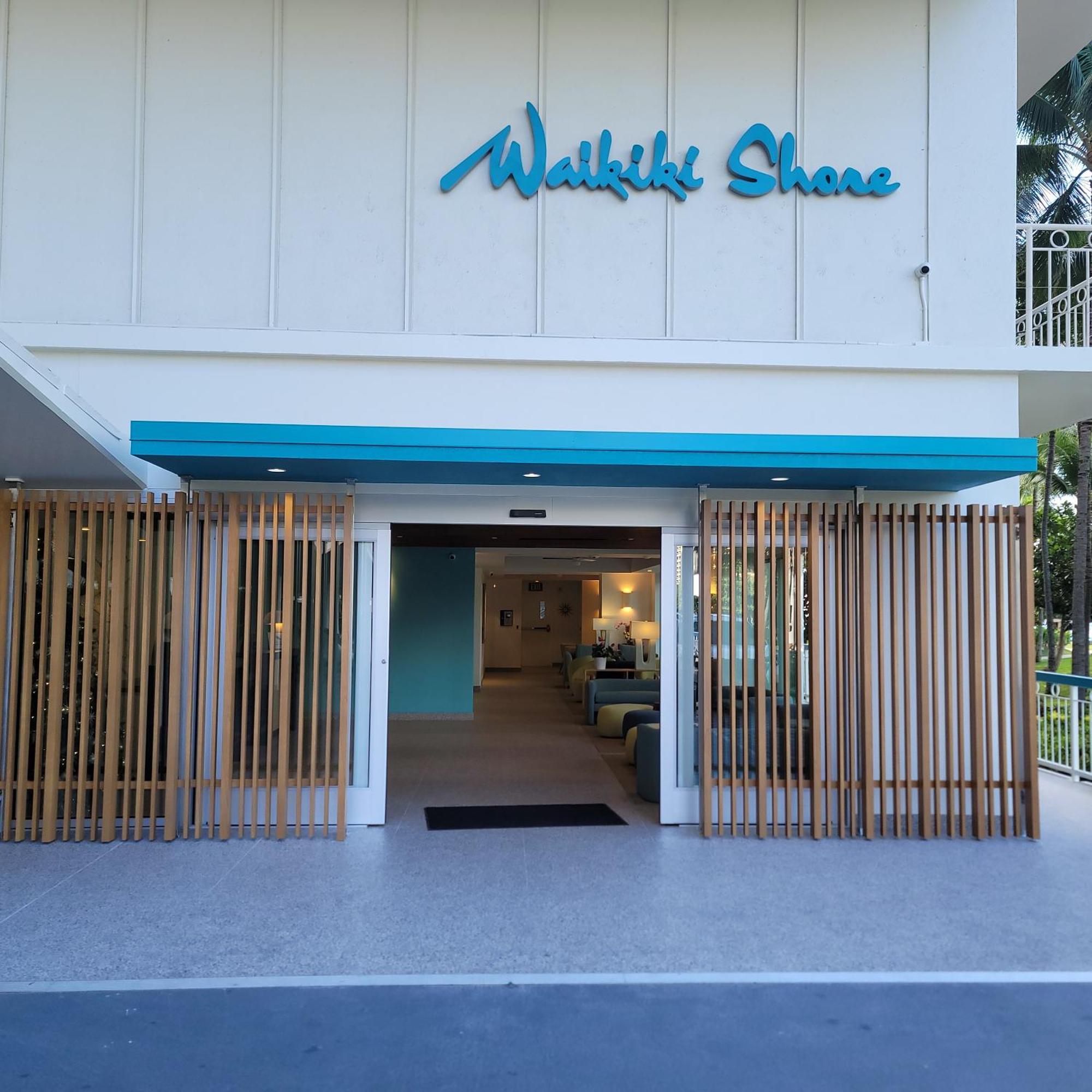 Waikiki Shore Beachfront Honolulu Bagian luar foto
